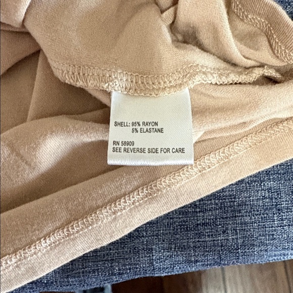 Women’s Gianni Binni Size Medium Tan Sleeveless Top - Picture 6 of 6